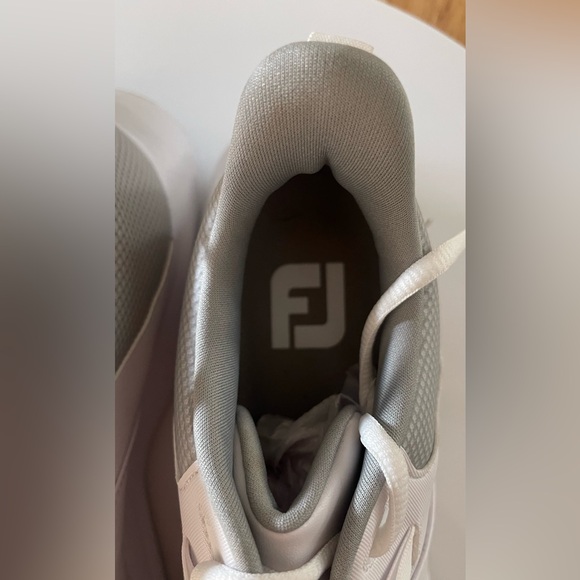 FootJoy Women's Prolite Golf Shoe, White/Light Grey, 10 Narrow - Picture 5 of 6